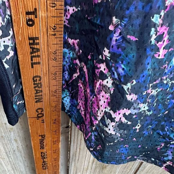 Lululemon Women's Floral Breezy Singlet Tank Top Size M or size 8 Multicolor - Picture 3 of 5